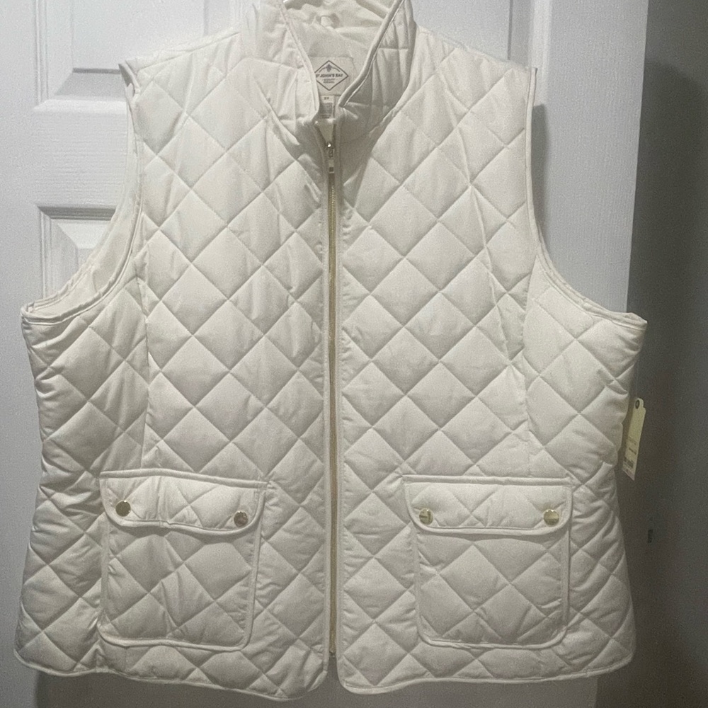 Women's Quilted White Vest